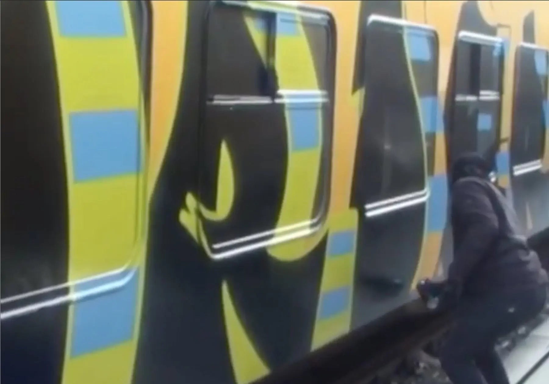 Get Familiar: Order Collective - Patta