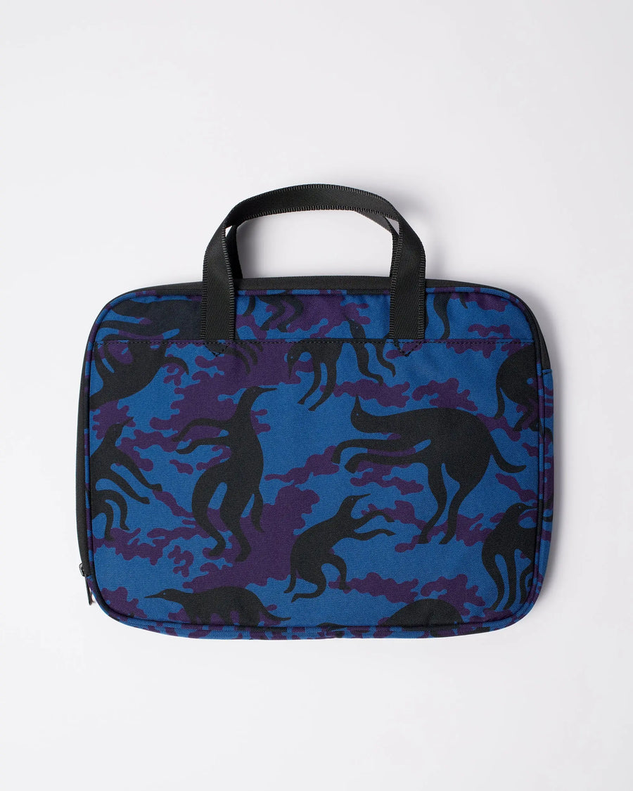 By Parra Purple camo beast laptop sleeve (Bleu) By Parra
